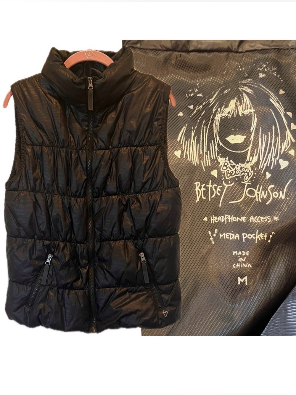 Betsey Johnson Black Quilted Puffer Vest with Media Pocket Size M